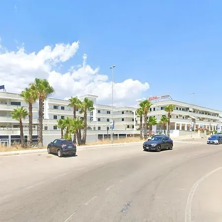 In Near Lido San Giovanni Apartment *